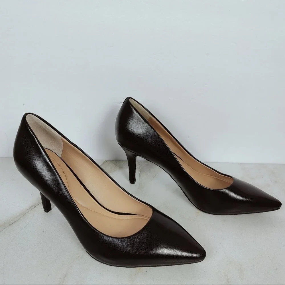 EUC INC Zitah Black Leather Pointed Toe Pumps, Sz 8